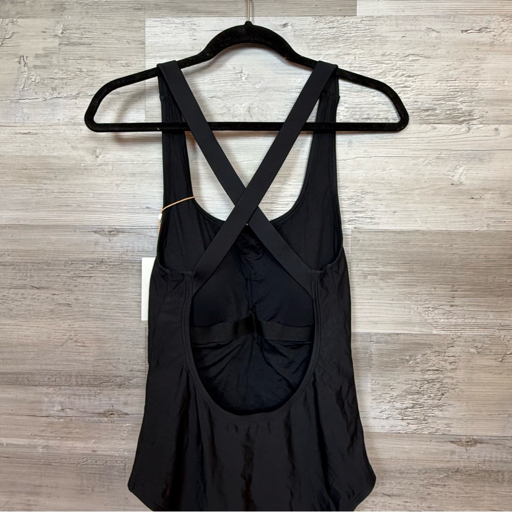 Quince Italian Cross-Back One-Piece Swimsuit - Black - Size L - NWT - Picture 3 of 16